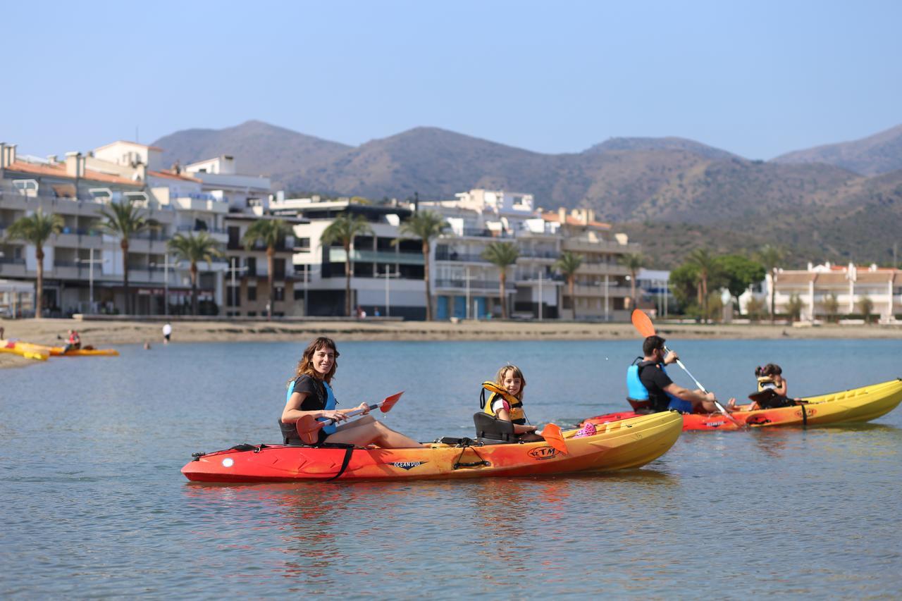 Alberg Costa Brava Llança Екстериор снимка